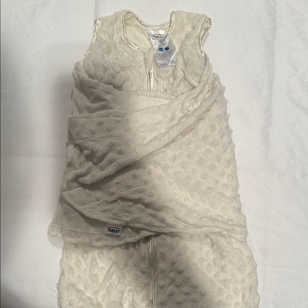 Halo Textured Cream Sleepwear